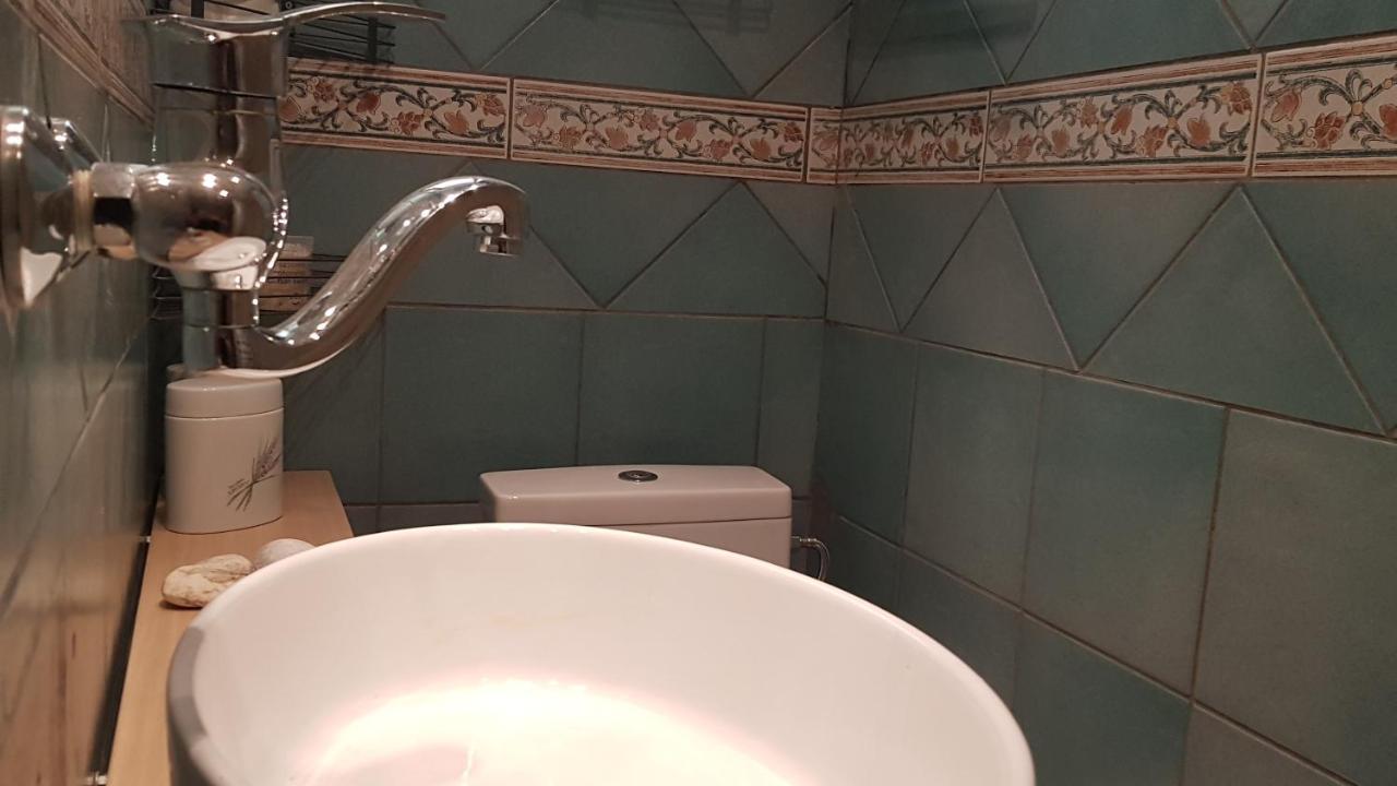 Konstantinos'S Luxury Vintage Apartment Szaloniki Kültér fotó